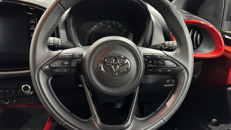 Toyota Aygo X 1.0 VVT-i Edge 5dr Petrol Hatchback